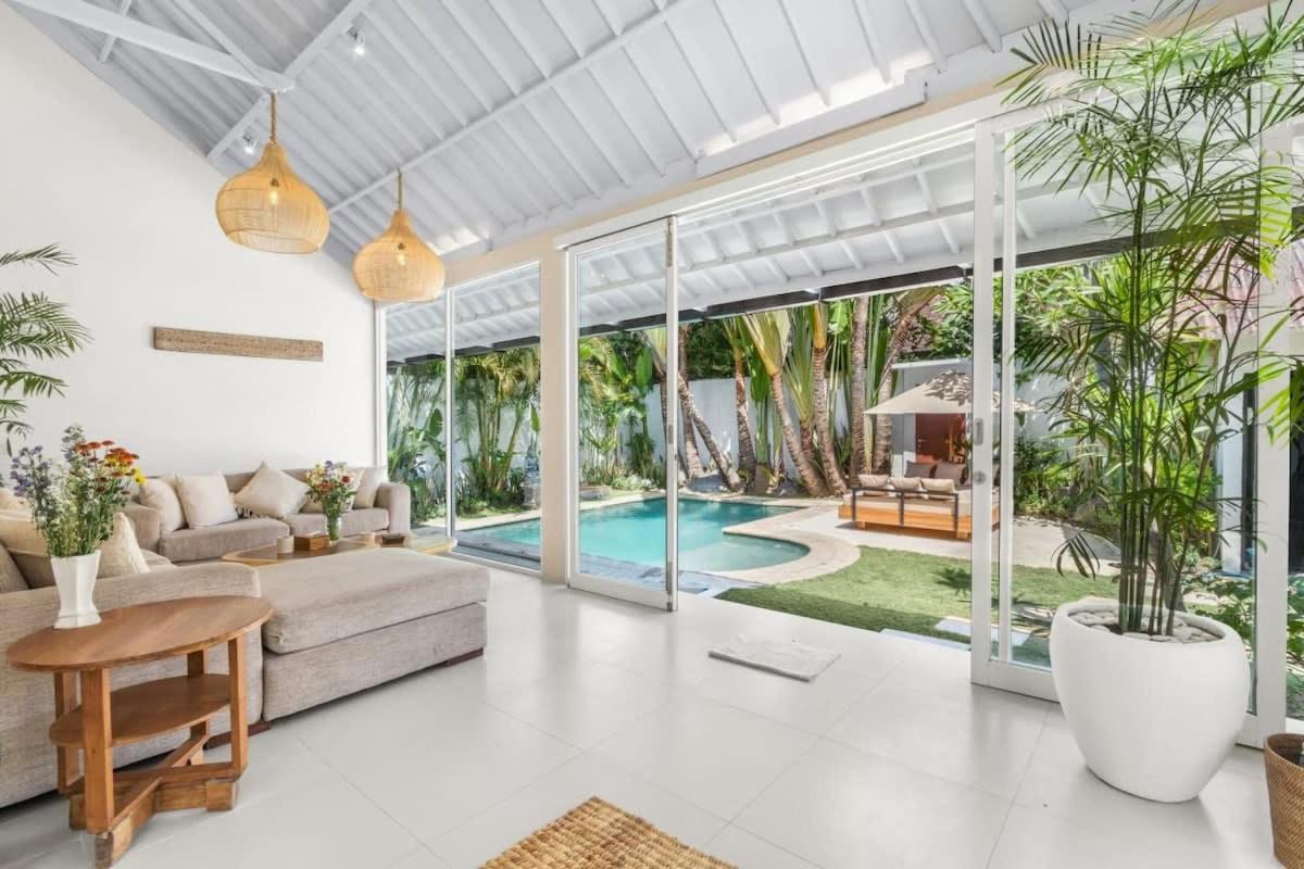 Villa New York - 4 Bdr Pool Luxury Villa, Next To The Forge Bali スミニャック エクステリア 写真